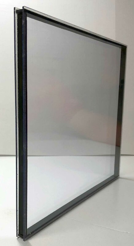 3,0 mm SAN Doppelscheibe mit schwarzen Stegen - Tor Systemverglasung